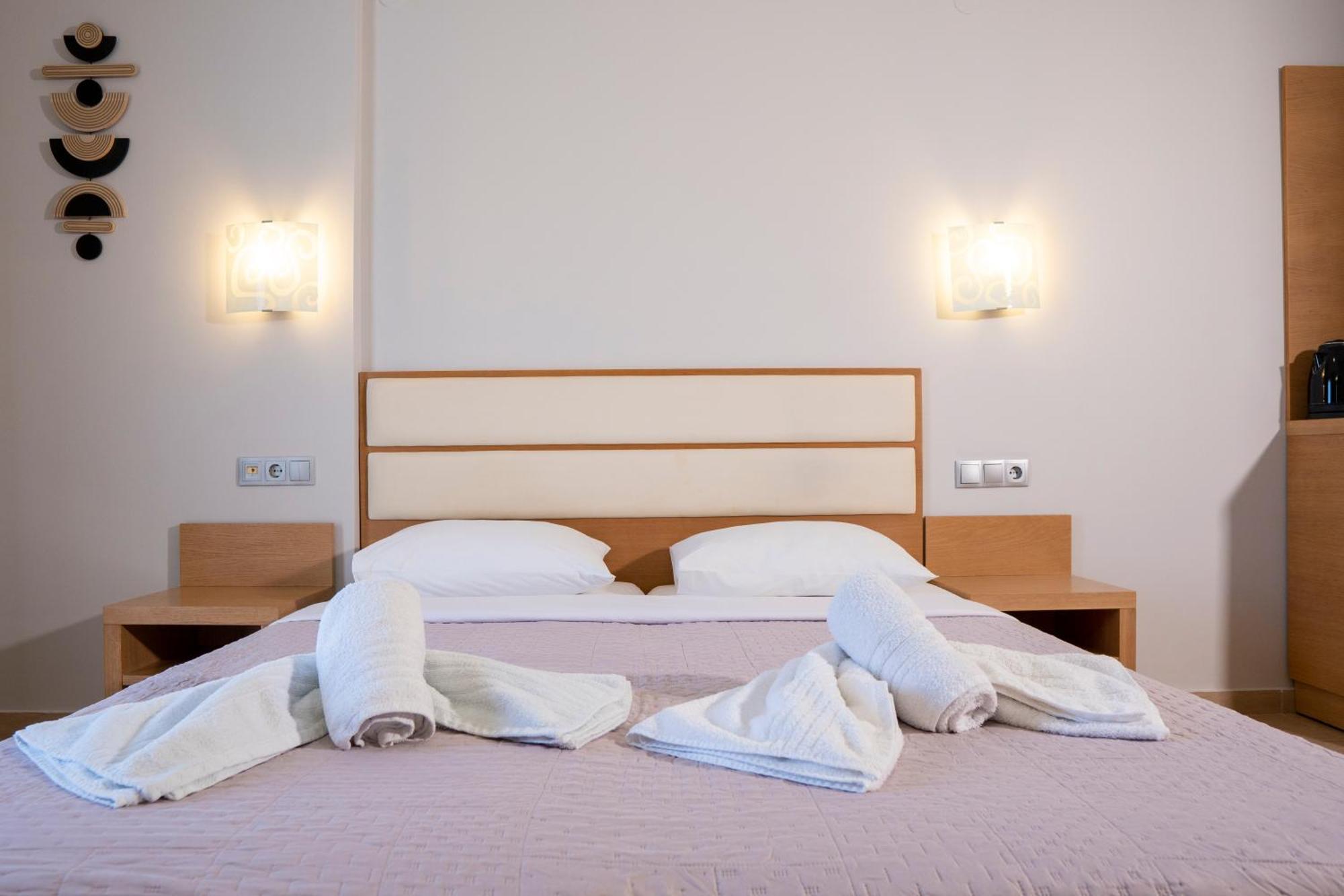 Hotel Epavlis Eleftheriadi Паралия-Катерини Экстерьер фото